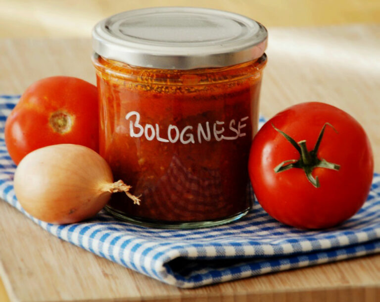 Alles zur Haltbarkeit von Bolognese so bleibt die Sauce lange frisch!