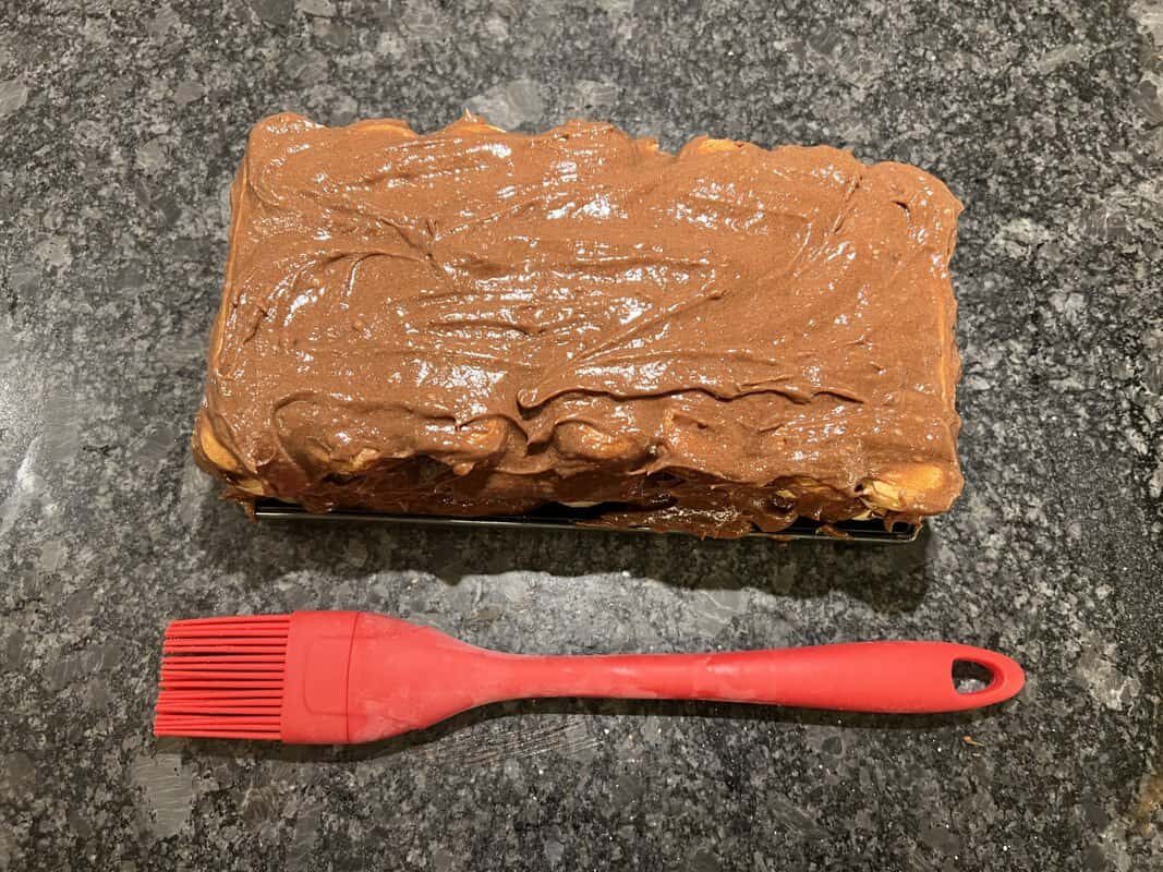 Schokokuchen mit Löffelbiskuit (einfaches Rezept ohne Backen ...