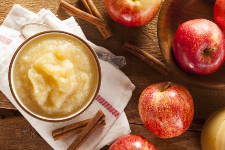 Apfelmus einkochen (einfaches Rezept &amp; geniale Tipps) - foodwissen.de