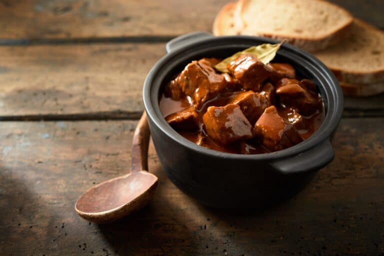 Gulasch einfrieren & auftauen so geht