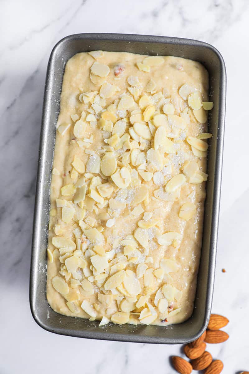 Bananenbrot mit Mandeln (Rezept mit vielen Bildern) - foodwissen.de