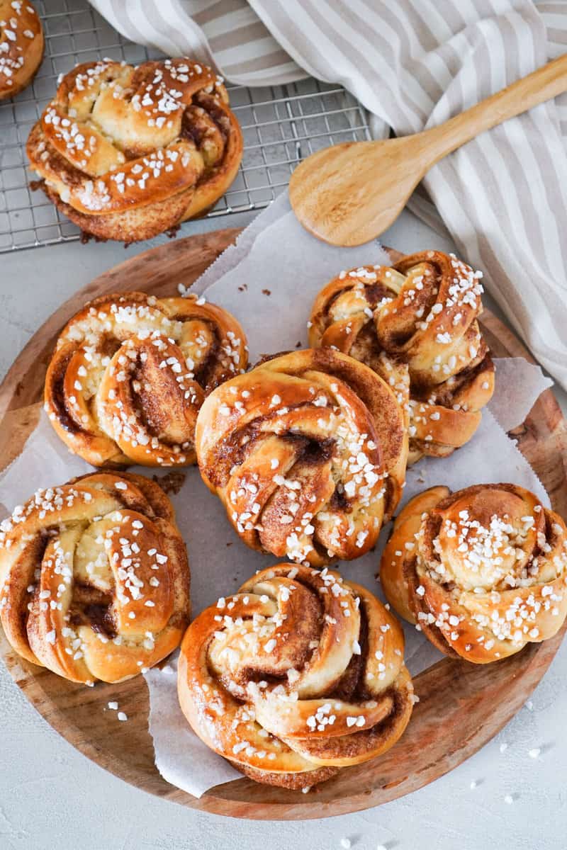 Dänische Zimtschnecken &amp;quot;Kanelsnegle&amp;quot; (Original-Rezept) - foodwissen.de