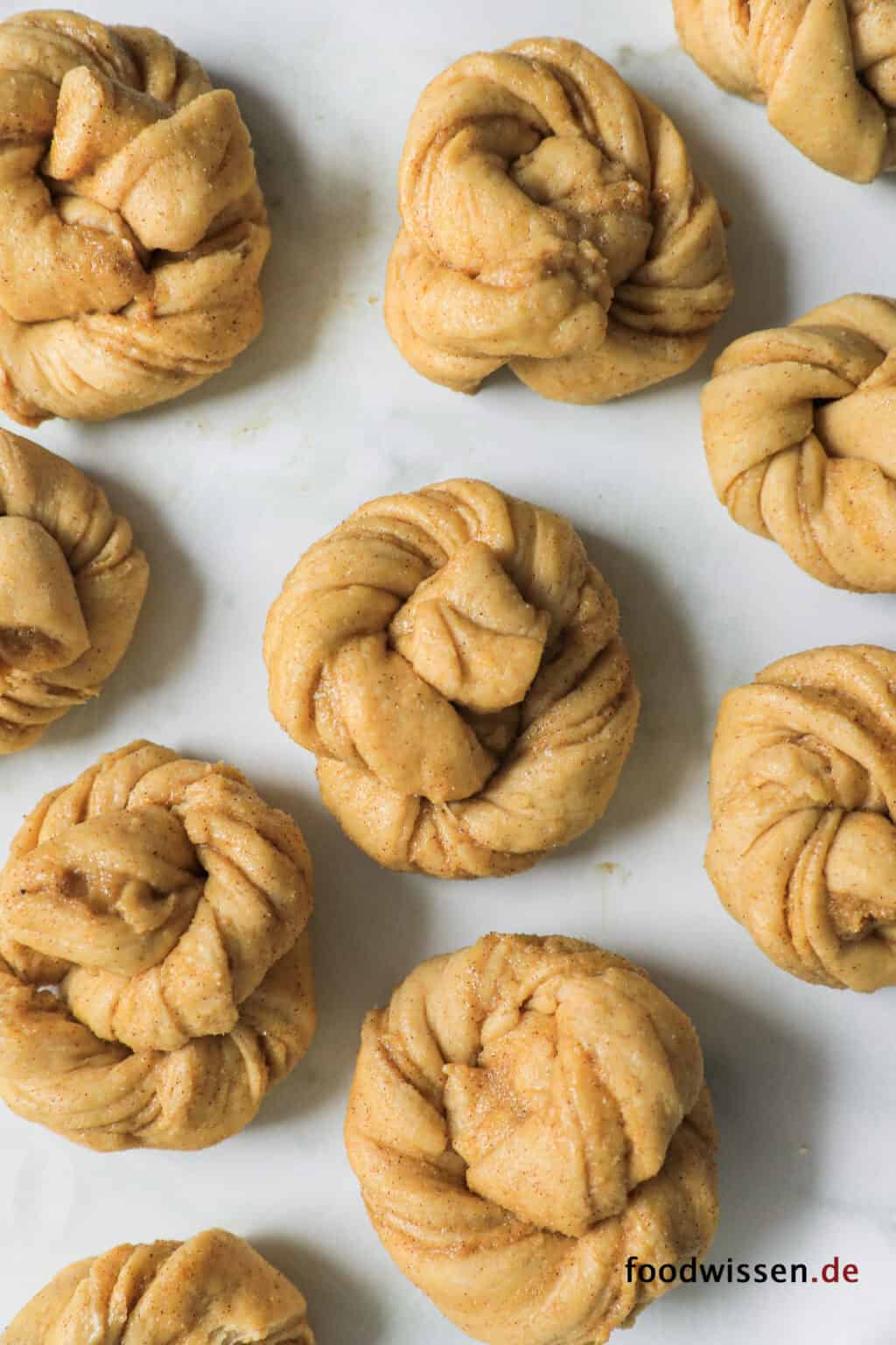 Original Schwedische Zimtschnecken (Kanelbullar) (Rezept) - foodwissen.de