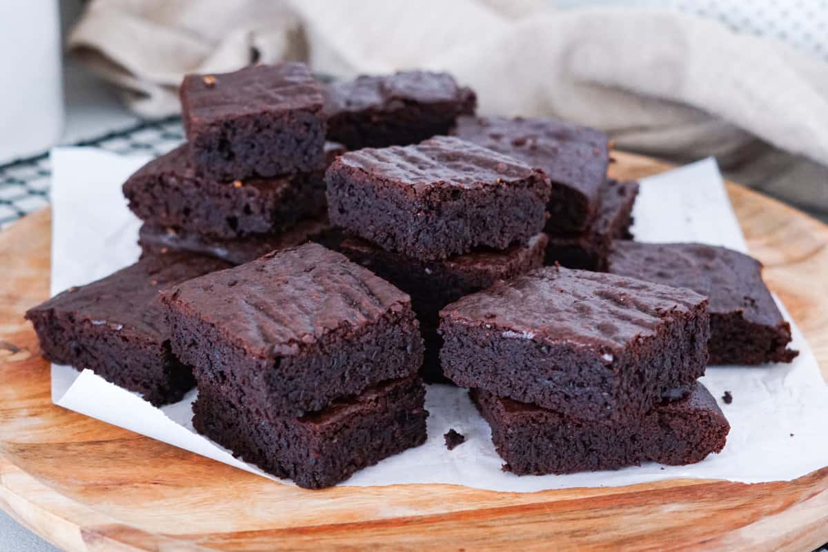 Brownies ohne Schokolade (mit Kakao) (Rezept mit Bildern) foodwissen.de