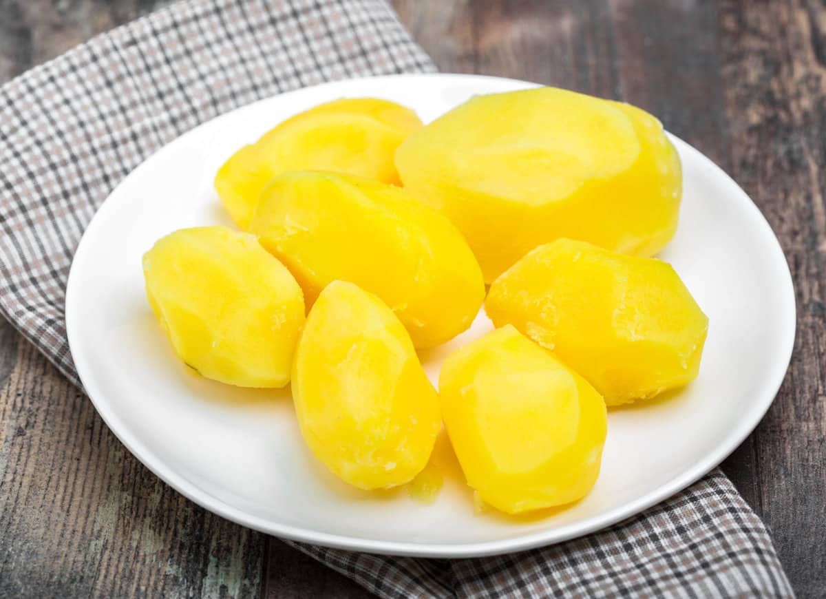 Wie Lange Halten Sich Pellkartoffeln Im Kühlschrank Pellkartoffeln aufwärmen - so geht's richtig (geniale Tipps