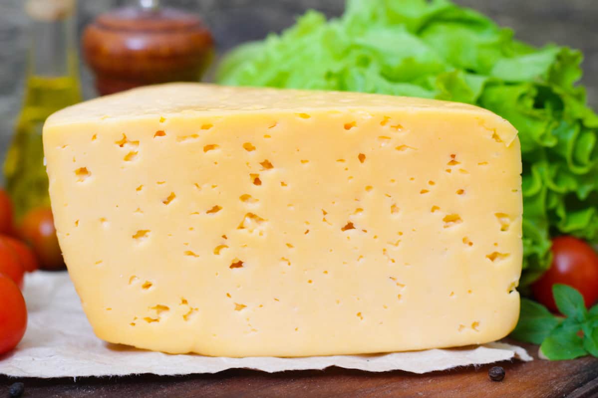 Schweizer Käsesorten: Alle 10 Käsesorten mit Bildern - foodwissen.de