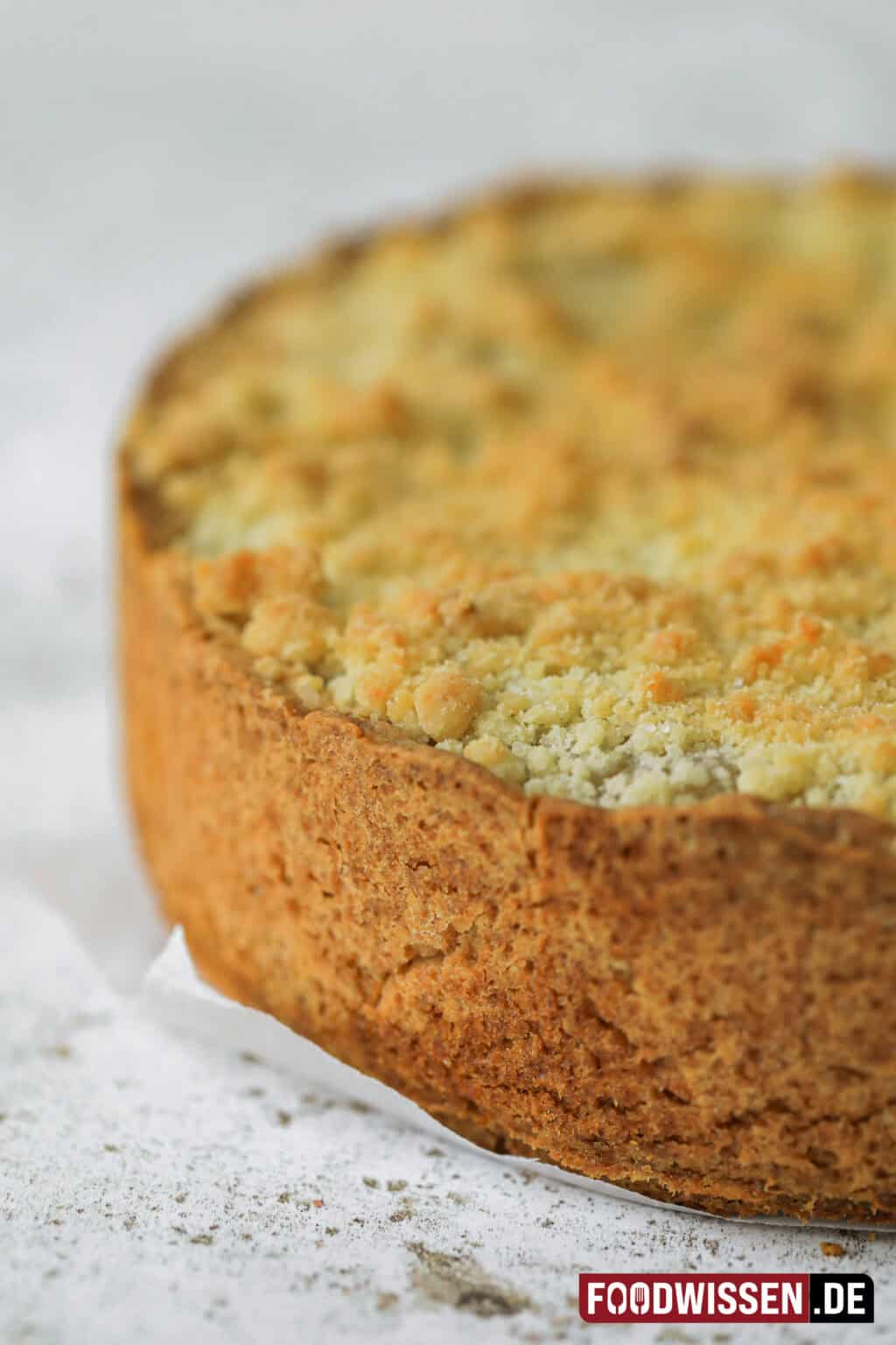 Apfelmuskuchen mit Vanillepudding (Rezept) - foodwissen.de Apfelmuskuchen mit Vanillepudding (Rezept) - foodwissen.de